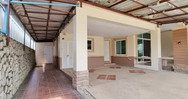 3 bedroom house in Nong Pla Lai, Thailand