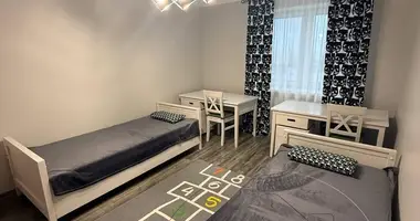 Mieszkanie 3 pokoi w Muchaviecki sielski Saviet, Białoruś