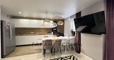 Квартира 3 комнаты в Мухавецкий сельский Совет, Беларусь
