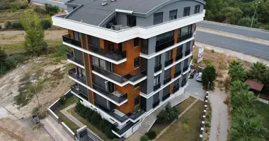 Квартира 5 комнат в Коньяалты, Турция