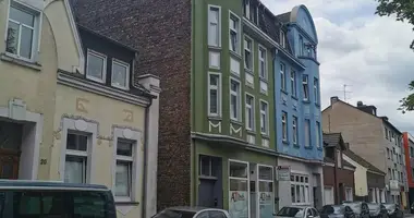Revenue house 491 m² in Duisburg, Germany