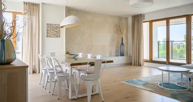 3 bedroom apartment in Warsaw, Poland