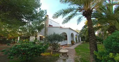 Villa 5 bedrooms in Abadin, Spain