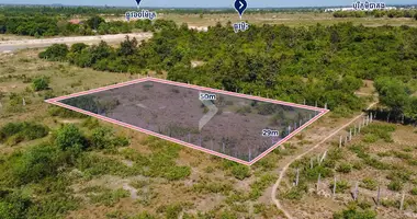 Участок земли в Prasat Bakong, Камбоджа