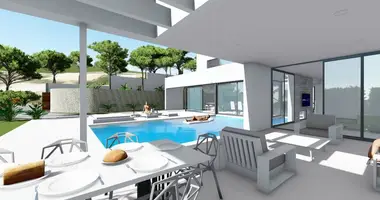 5 bedroom house in Calp, Spain