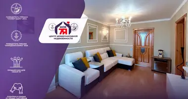 Apartamento 3 habitaciones en Saligorsk, Belarús