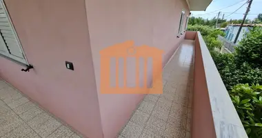 Casa 4 habitaciones en Bashkia Durres, Albania