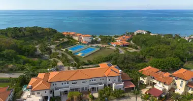 Reihenhaus in Roatan, Honduras