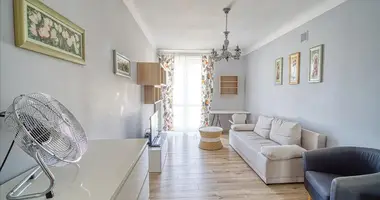 Квартира 2 комнаты в Варшава, Польша