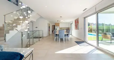 Villa 4 bedrooms in Algorfa, Spain