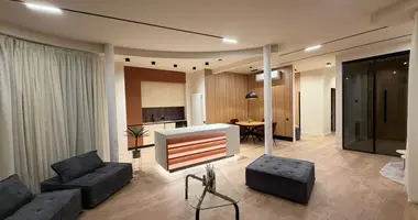 Квартира 4 комнаты в Тбилиси, Грузия