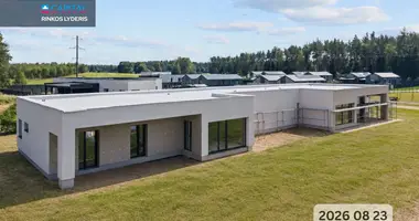 Haus in Jovariskes, Litauen