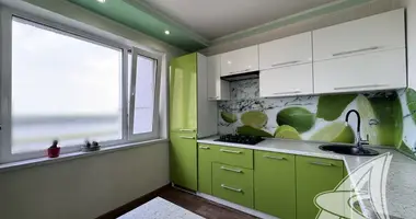 Apartamento 3 habitaciones en Muchaviecki sielski Saviet, Belarús