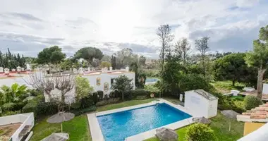 2 bedroom apartment in Artola, Spain