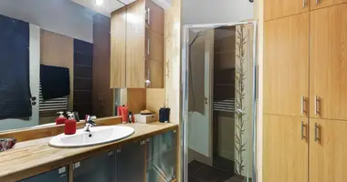 Квартира 2 комнаты в Варшава, Польша