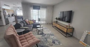 Apartamento 4 habitaciones en Rosh HaAyin, Israel