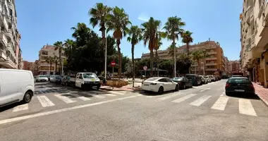 Mieszkanie 2 pokoi w Torrevieja, Hiszpania