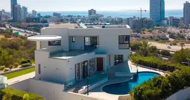 4 bedroom apartment in Mouttagiaka, Cyprus