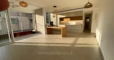 3 room apartment in Tel-Aviv, Israel