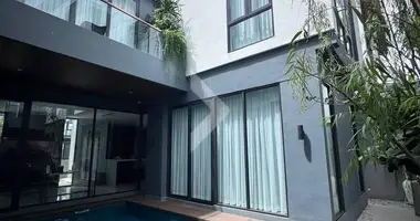 Willa 5 pokojów w Khan Dangkao, Kambodża