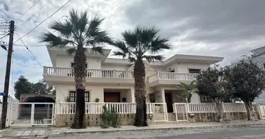 Casa 5 habitaciones en Strovolos, Chipre