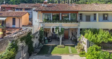Villa 9 habitaciones en Salo, Italia