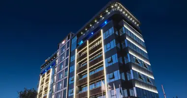 Oficina 727 m² en Demos Agiou Athanasiou, Chipre