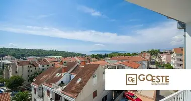 4 room apartment in Opcina Dezanovac, Croatia