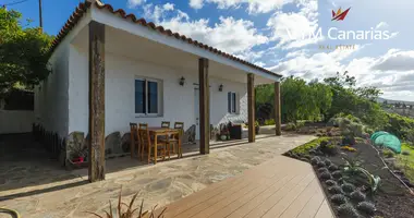 2 bedroom apartment in Guia de Isora, Spain