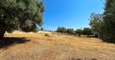 Plot of land in Metamorfosi, Greece