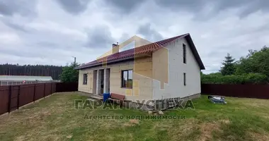 Casa en Cherni, Belarús