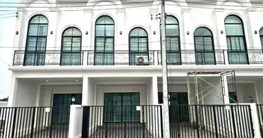3 bedroom townthouse in Nong Prue, Thailand