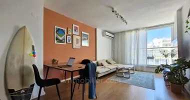 Mieszkanie 3 pokoi w Tel-Awiw, Izrael