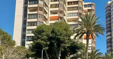 Wohnung 4 zimmer in Alicante, Spanien