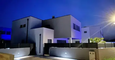 Villa en Opcina Vrsi, Croacia