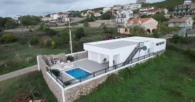 2 bedroom house in Montenegro