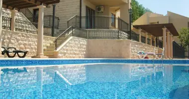 Apartamento independiente Piso independiente en Herceg Novi, Montenegro