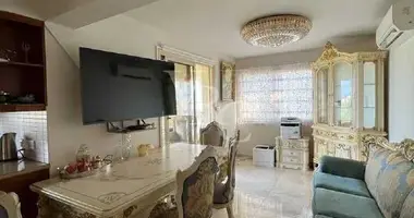 Apartamento 4 habitaciones en Limasol, Chipre