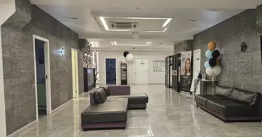 Büro 4 215 m² in Moskau, Russland