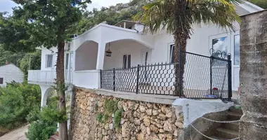 Дом 2 спальни в Круче, Черногория