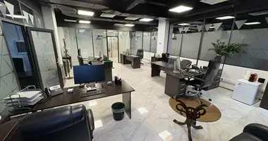 Офис 611 м² в Москва, Россия