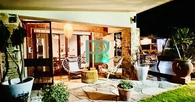 5 bedroom house in Punta Del Este, Uruguay