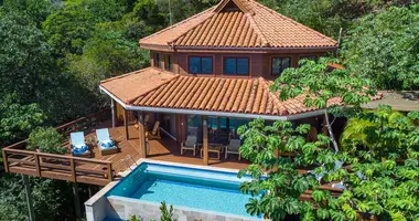 3 bedroom house in Calabash Bight, Honduras