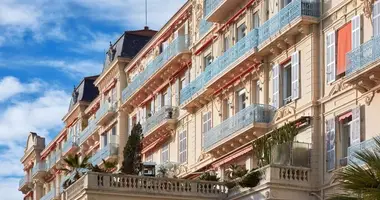 3 bedroom apartment in Cannes, France