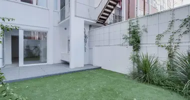 3 bedroom apartment in Campo de Ourique, Portugal