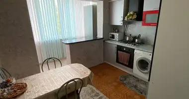 Apartamento 3 habitaciones en Minsk, Belarús