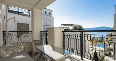 Wohnung 2 Schlafzimmer in Tivat, Montenegro