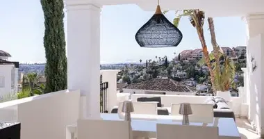 2 bedroom apartment in San Pedro Alcantara, Spain