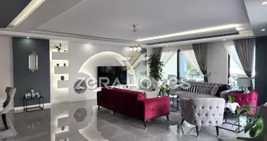 4 room apartment in Kargicak, Turkey