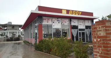 Nieruchomości komercyjne 600 m² w Bashkia Durres, Albania